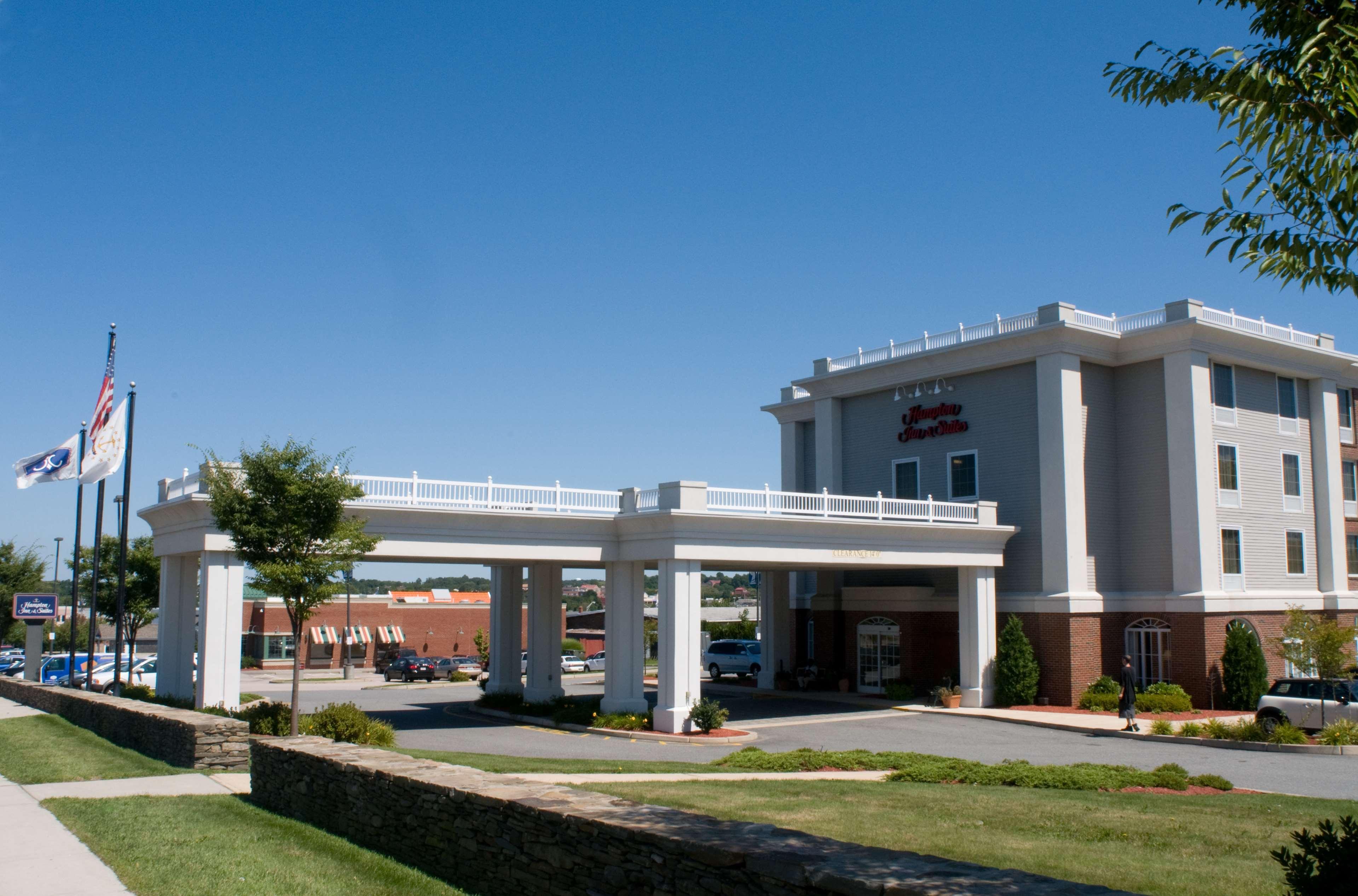 Hampton Inn & Suites Middletown Exterior photo